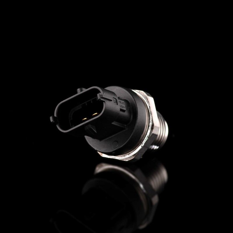 Датчик давления топлива в рампе J5600-1111A-04-A38