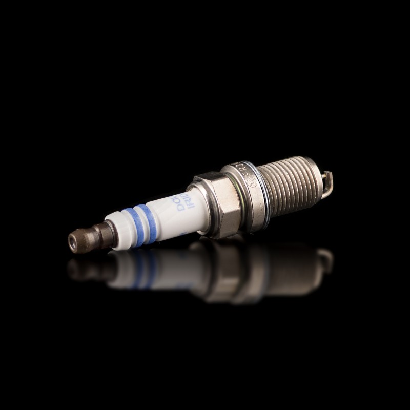 Свеча зажигания 1000450457