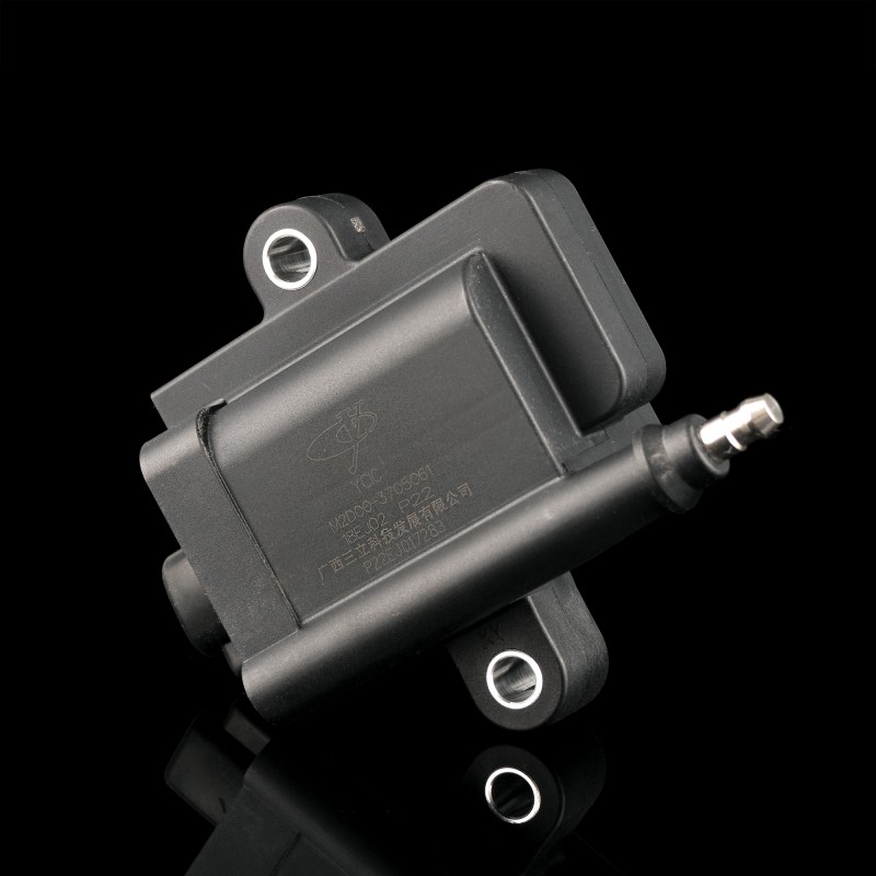 Катушка зажигания M2D00-3705061